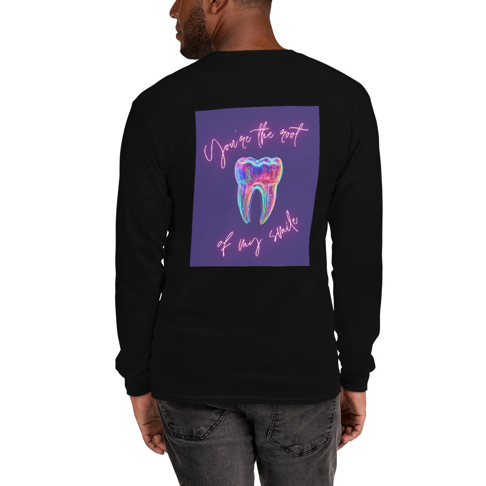 Langarmshirt für Zahnmediziner mit Spruch 'You're the root of my smile' auf der Rückseite – Schwarz"