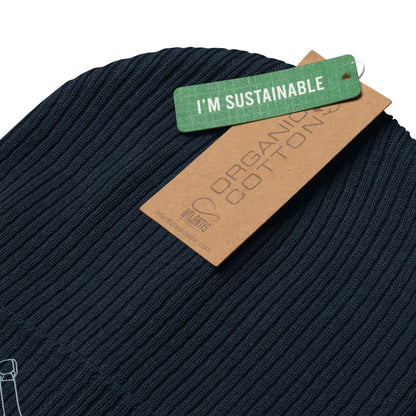 Gerippte Bio-Beanie mit kleinem gesticktem Winkelstück-Motiv in Schwarz, Oxford Navy oder Burgundy – minimalistisches Dental-Accessoire im cleanen Streetwear-Look