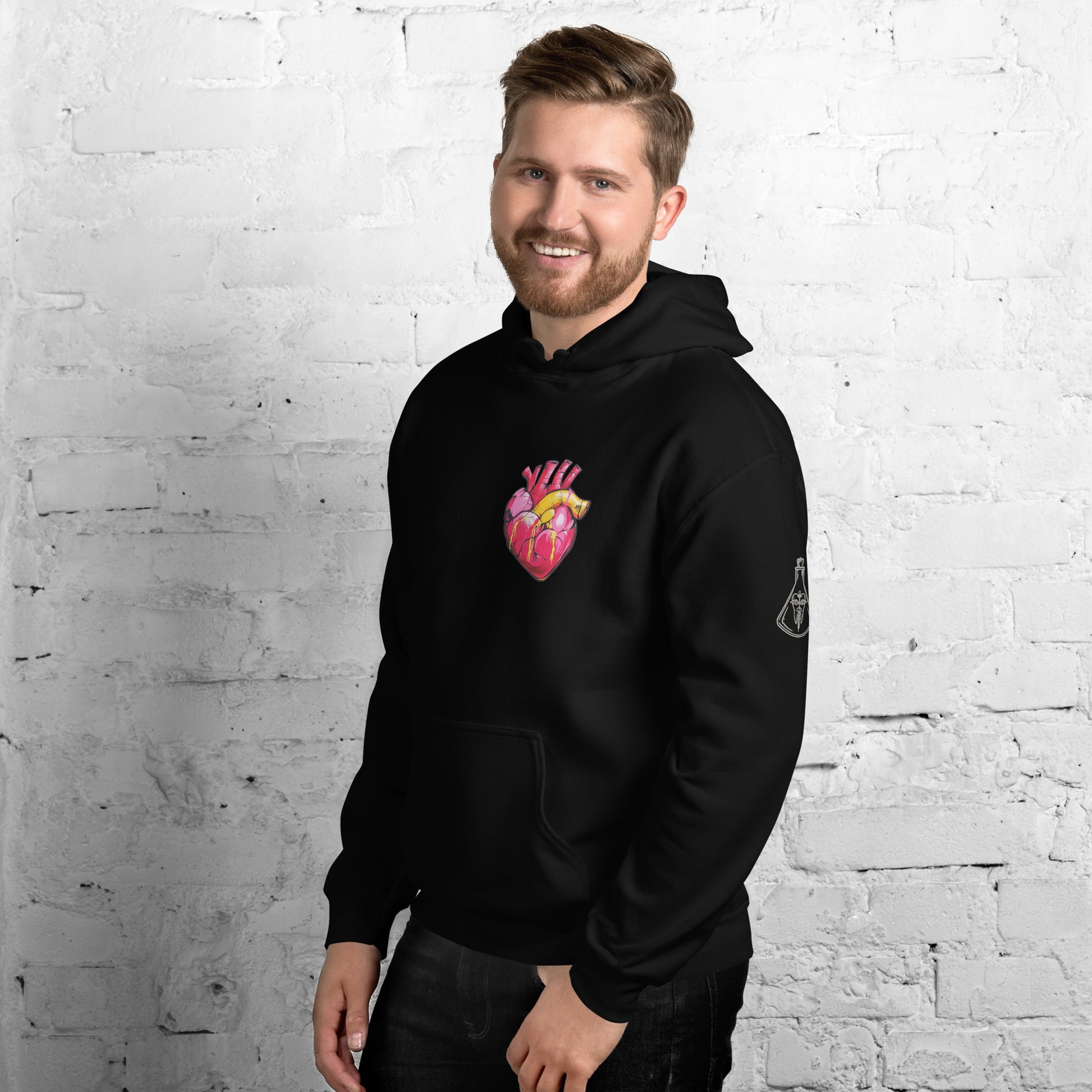 Unisex-Hoodie mit farbigem anatomischem Herzmotiv und MeDenSci-Logo auf dem Ärmel