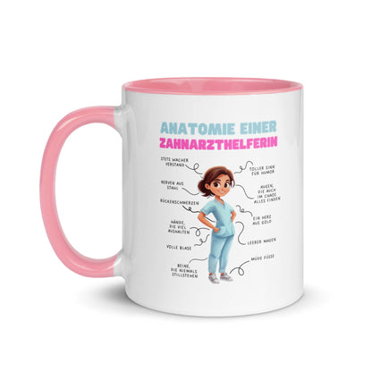 Weiße Keramiktasse mit farbigem Henkel und Innenseite sowie Motiv „Anatomie einer Zahnarzthelferin“ – humorvolle Tasse für ZFAs und Dentalfans
